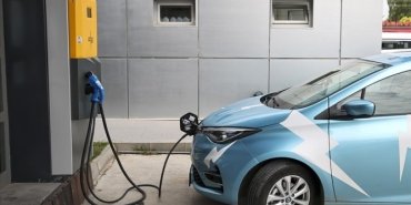ab-elektrikli-arac-sarj-istasyonlarini-artiracak
