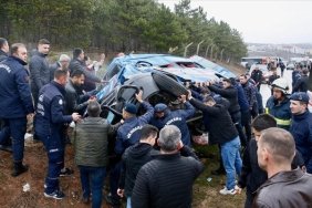 eskisehirde-zincirleme-trafik-kazasi-12si-asker-14-kisi-yaralandi