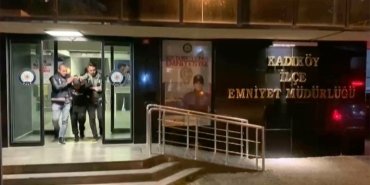 Kadıköy'de bir müzisyeni bıçakla öldürdüğü iddia edilen şüpheli yakalandı