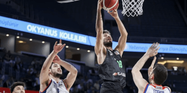darussafaka-anadolu-efesi-konuk-edecek