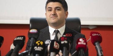 onursal-adiguzeli-gorevden-alindi