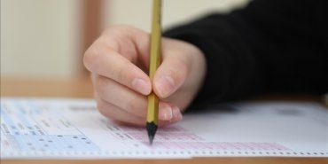 Liselere Geçiş Sistemi (LGS) kapsamındaki merkezi sınavın sonuçları, Milli Eğitim Bakanlığı (MEB) internet sitesinde erişime açıldı.