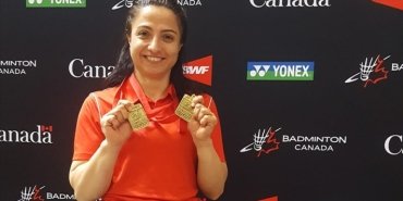 Milli para badmintoncu Emine Seçkin'den Kanada'da 2 altın madalya