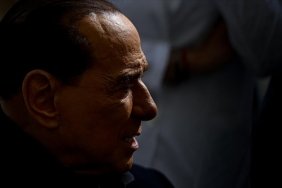eski-italya-basbakani-silvio-berlusconi-hayatini-kaybetti