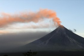 filipinlerde-mayon-yanardagi-cevresinde-alarm-verildi