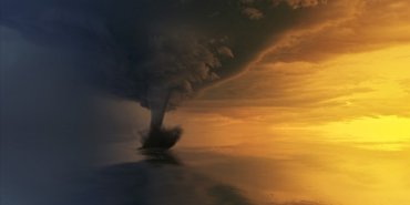 pakistan-ve-hindistanda-biperjoy-siklon-firtinasi-nedeniyle-yuksek-alarm-verildi
