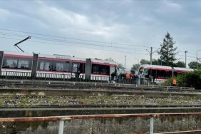 samsunda-tramvaylarin-carpismasi-sonucu-26-kisi-yaralandi
