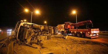 tag-otoyolunda-9-aracin-karistigi-zincirleme-trafik-kazasinda-4-kisi-yaralandi