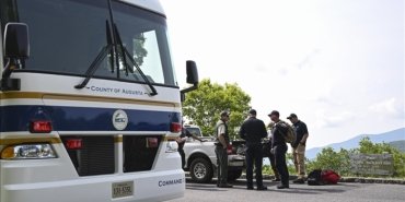 washington-yakinlarinda-dusen-ucakta-hayatini-kaybedenlerin-kimligi-belirlendi