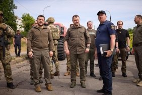 zelenskiy-sel-bolgesi-hersonu-ziyaret-etti