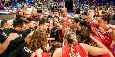 a-milli-kadin-voleybol-takimi-milletler-ligi-sampiyonlugu-icin-parkeye-cikacak