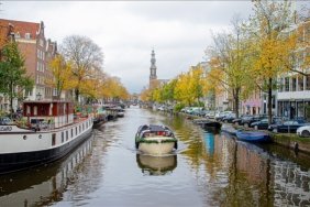 amsterdamda-yolcu-gemilerinin-sehir-merkezine-girisi-yasaklandi