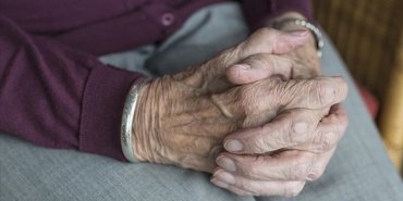 fda-alzheimerin-ilerlemesini-yavaslattigi-gozlenen-ilaca-onay-verdi