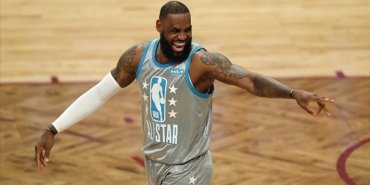 lebron-james-profesyonel-kariyerini-surdurecegini-acikladi