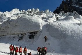 tanri-dagina-tirmanan-4-dagcidan-9-gundur-haber-alinamiyor