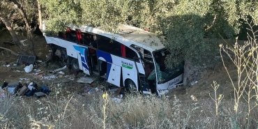 Yozgat'ta şarampole düşen yolcu otobüsündeki 12 kişi yaşamını yitirdi