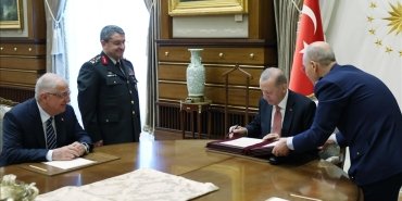 erdogan-yas-kararlarini-imzaladi