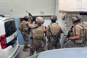 mersinde-uyusturucu-saticilarina-yonelik-operasyonda-27-zanli-yakalandi