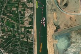 misir-suveys-kanalindan-gecen-iki-tanker-gemisinde-ariza-meydana-geldigini-duyurdu