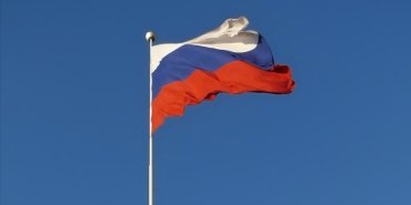 rus-savas-gemisi-karadenizde-kuru-yuk-gemisine-uyari-atesi-acti