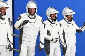 space-xin-4-astronotu-uluslararasi-uzay-istasyonuna-inis-yapti