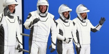 space-xin-4-astronotu-uluslararasi-uzay-istasyonuna-inis-yapti
