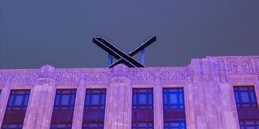 twitter-genel-merkezindeki-dev-x-logosu-sikayetler-uzerine-kaldirildi