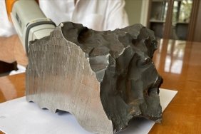 agriya-42-yil-once-dusen-gok-tasi-firat-universitesinde-yeniden-inceleniyor
