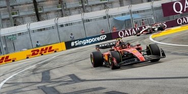 f1-singapur-grand-prixsini-carlos-sainz-kazandi