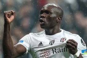 aboubakar-karin-agrisi-ve-yuksek-ates-nedeniyle-hastaneye-yatirildi