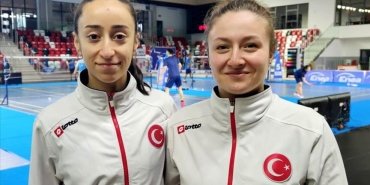 milli-badmintoncu-bengisu-ile-nazlican-hollandada-bronz-madalya-kazandi