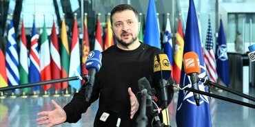 zelenskiyden-nato-karargahi-ziyareti