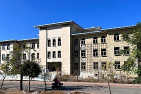 Akhisar'da bir işçi üçüncü kattan düşerek hayatını kaybetti