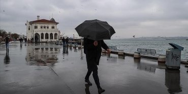 akomdan-istanbul-icin-saganak-ve-firtina-uyarisi