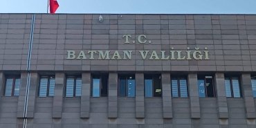 batmanda-motosiklet-ve-motokuryeye-gecici-firtina-kisitlamasi