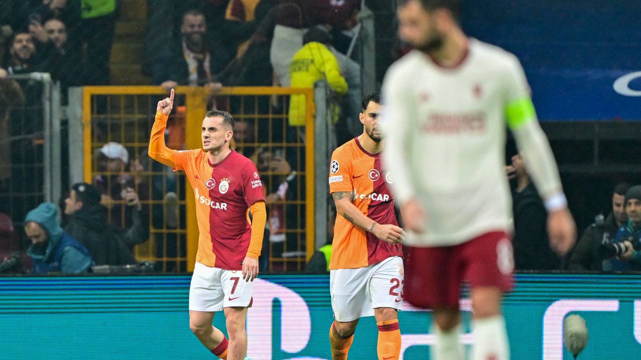 galatasaray-ve-manchester-united-3-3-berabere-kaldi