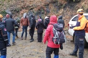 bagbasi-mahallesinde-kaybolan-gencler-10-saat-sonra-kurtarildi