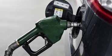 benzin-fiyatlarina-1-lira-46-kurusluk-zam-geldi