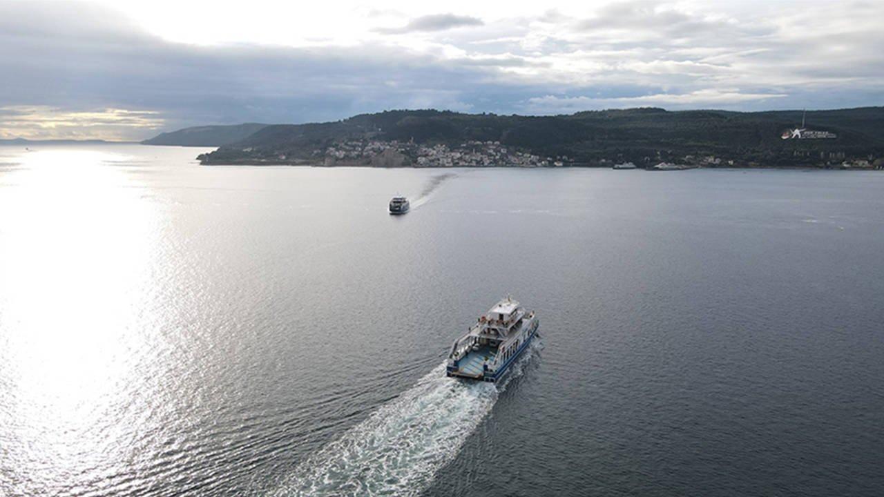 bozcaada-ve-gokceadaya-feribot-seferleri-iptal-edildi