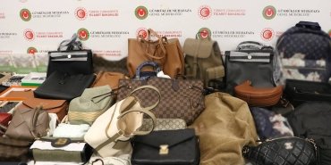 istanbul-havalimaninda-35-milyon-liralik-kacak-luks-esya-ele-gecirildi