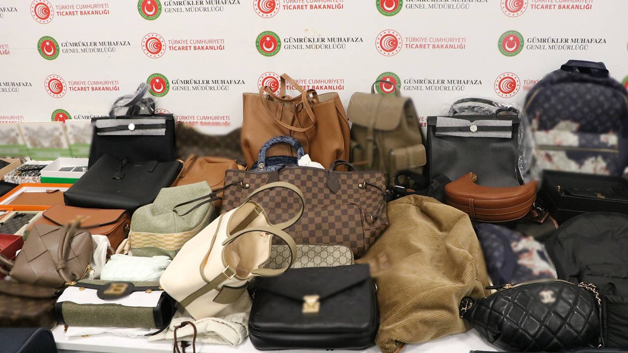 istanbul-havalimaninda-35-milyon-liralik-kacak-luks-esya-ele-gecirildi