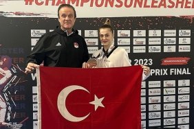 milli-tekvandocu-merve-dincel-kavurat-ingilterede-bronz-madalya-kazandi