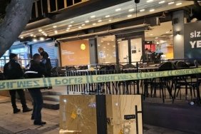 starbucks-subesine-pompali-tufekle-ates-acan-kisinin-ifadesi-ortaya-cikti