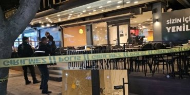 starbucks-subesine-pompali-tufekle-ates-acan-kisinin-ifadesi-ortaya-cikti