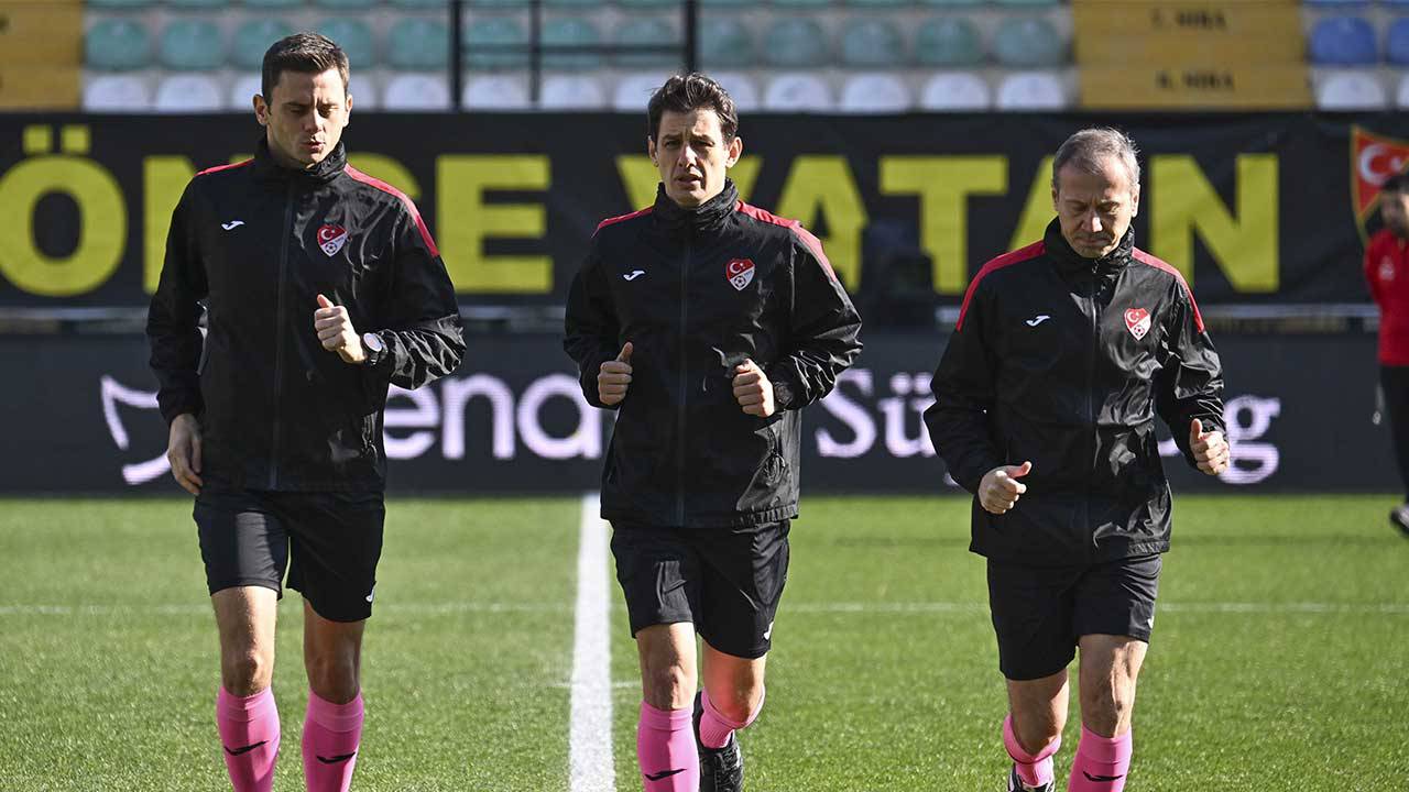hakem-halil-umut-meler-saldiri-sonrasi-ilk-kez-sahada