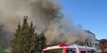 Beyoğlu'ndaki Tarihi Ahşap Binada Yangın