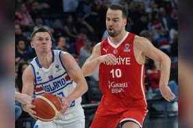 a-milli-takim-izlandayi-son-saniye-basketiyle-yendi