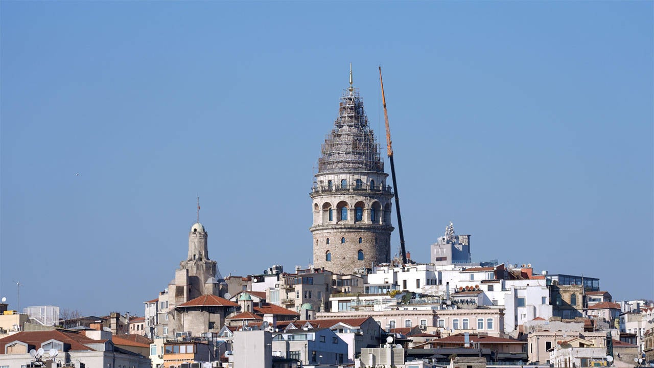 galata-kulesi-bir-ay-sureyle-ziyarete-kapatildi