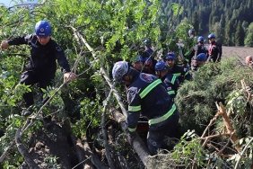 gurcistanda-toprak-kaymasi-sonucu-5-kisi-hayatini-kaybetti