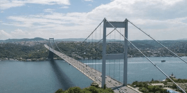 istanbul-bogazinda-yolcu-ve-kargo-gemileri-carpisti
